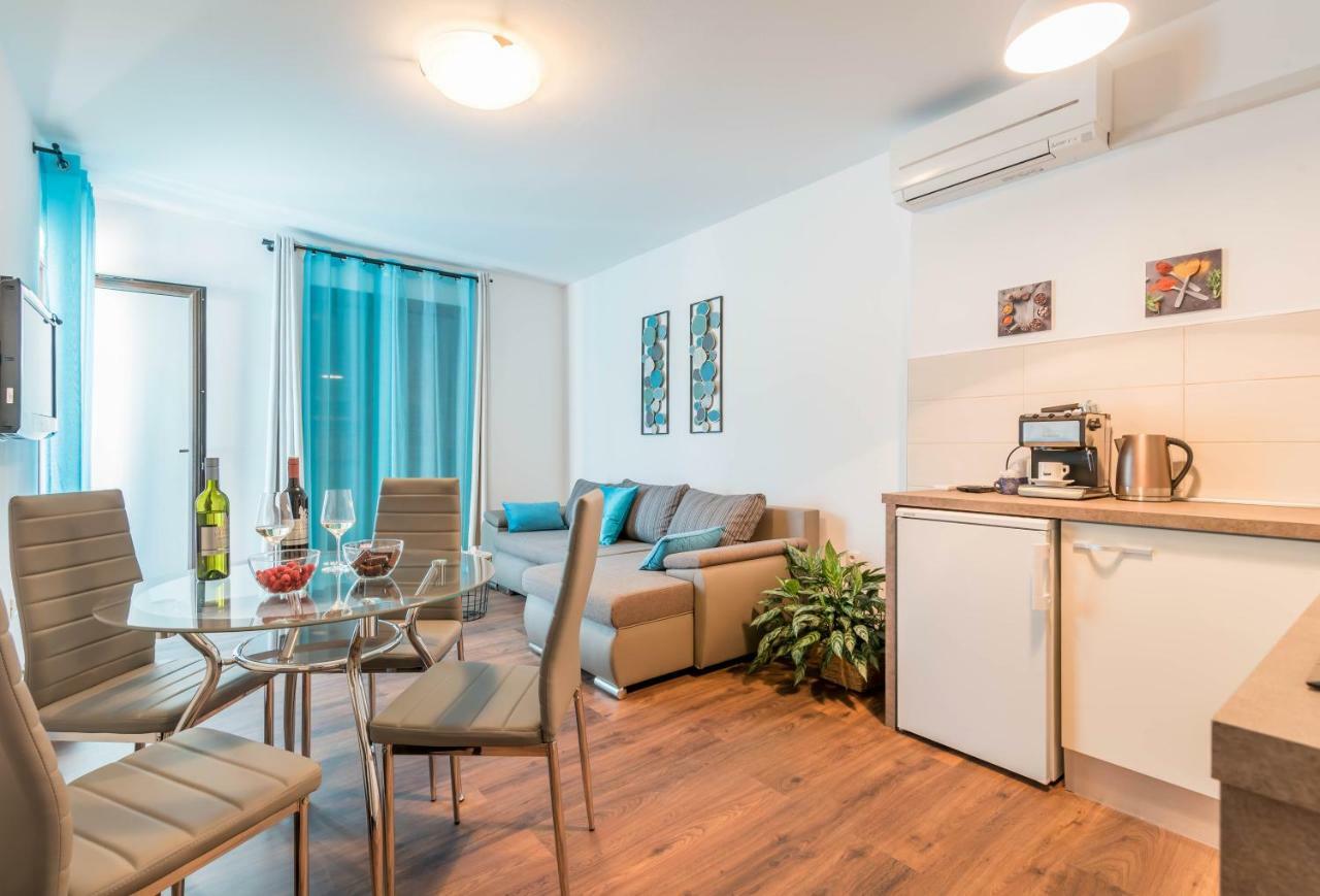 City Market Apartments Pula Ngoại thất bức ảnh